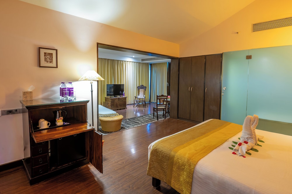 O Hotel Goa, Candolim Beach — Hotel rooms in Candolim, Goa