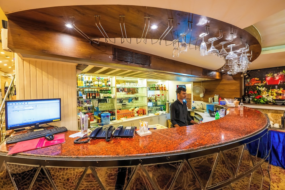 O Hotel Goa, Candolim Beach — Restaurant & bars in Candolim, Goa