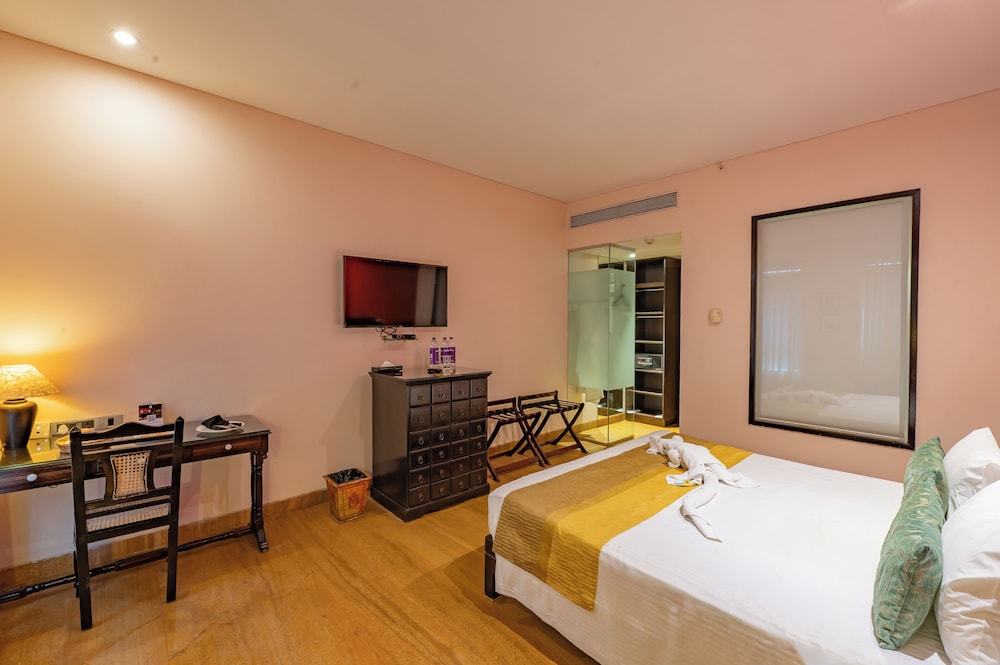 O Hotel Goa, Candolim Beach — Hotel rooms in Candolim, Goa