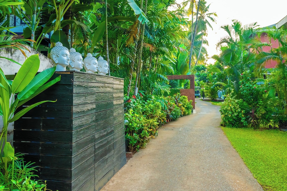 O Hotel Goa, Candolim Beach — Attractions in the area in Candolim, Goa