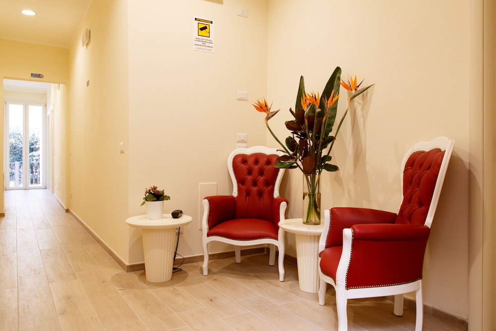 Residenza Conte di Cavour & Rooftop — Spa in Florence, Tuscany
