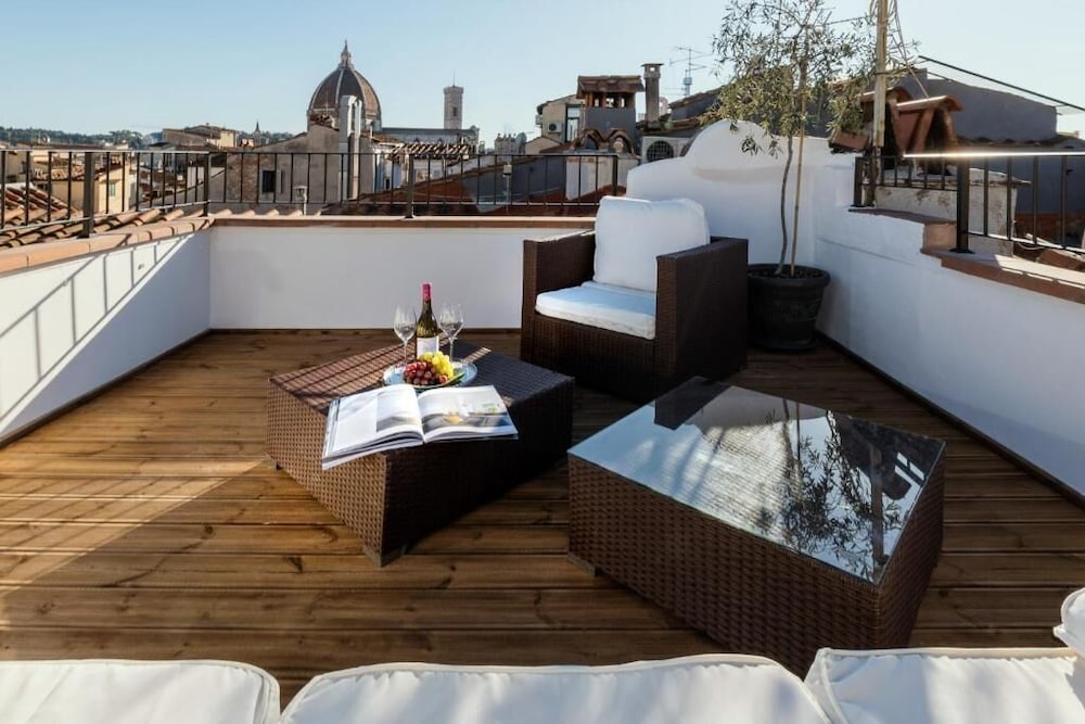 Residenza Conte di Cavour & Rooftop — Main photo in Florence, Tuscany