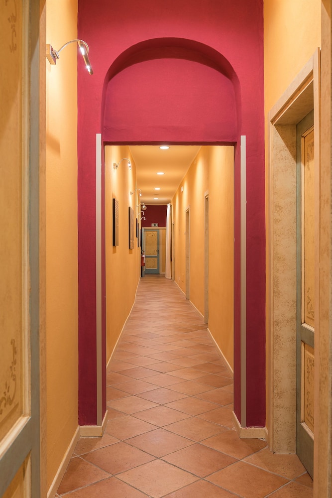 Residenza Conte di Cavour & Rooftop — Hotel building in Florence, Tuscany