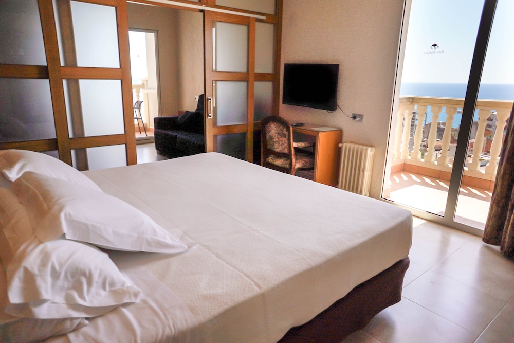 Alba Seleqtta — Hotel rooms in Lloret de Mar, Catalonia