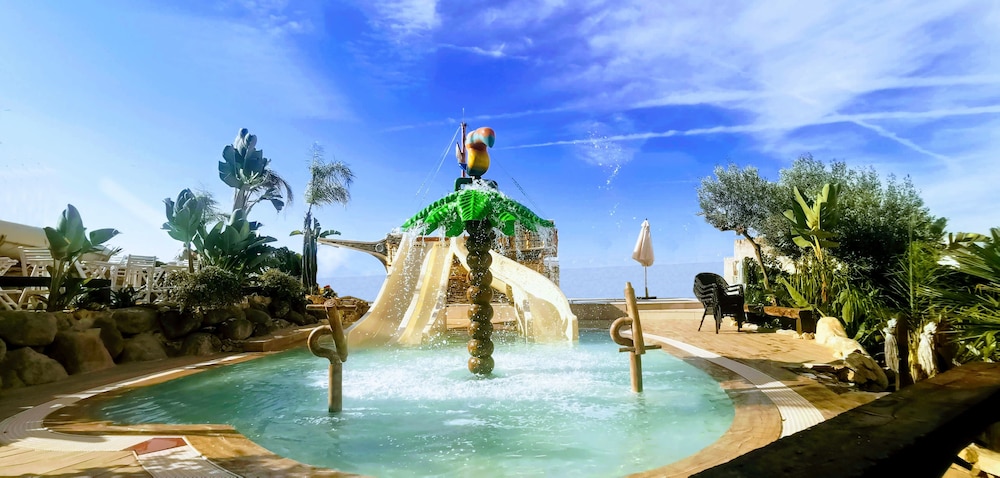Alba Seleqtta — Attractions for children in Lloret de Mar, Catalonia