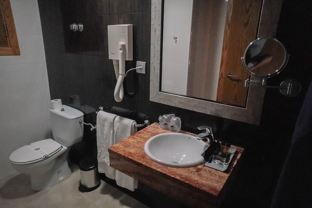 Alba Seleqtta — Hotel rooms in Lloret de Mar, Catalonia