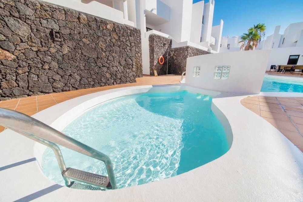 Tabaiba Apartamentos — Swimming pool in Costa Teguise, Canary Islands
