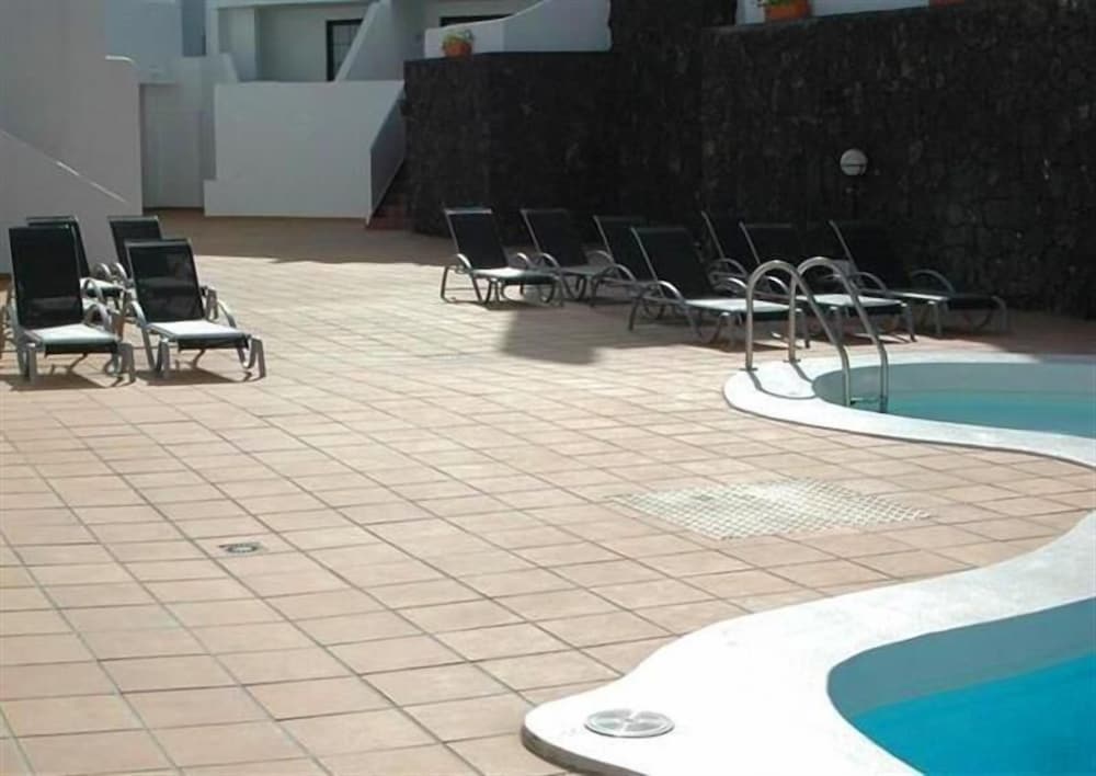 Tabaiba Apartamentos — Swimming pool in Costa Teguise, Canary Islands