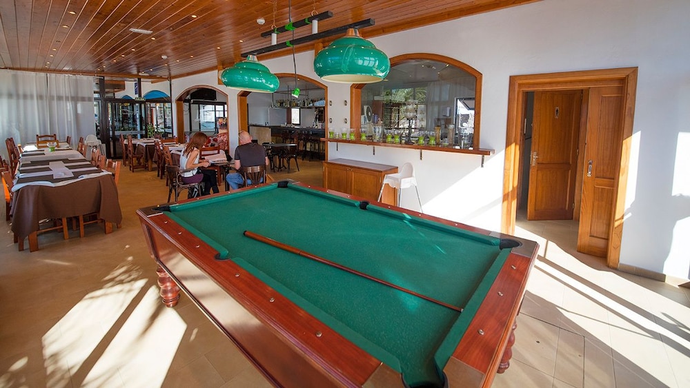 Tabaiba Apartamentos — Restaurant & bars in Costa Teguise, Canary Islands