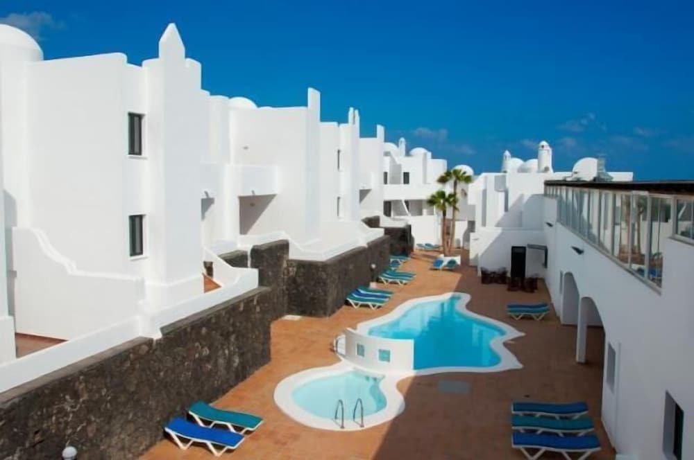 Tabaiba Apartamentos — Swimming pool in Costa Teguise, Canary Islands