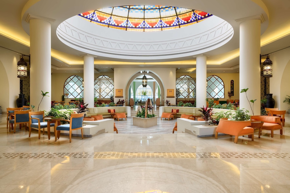 Hilton Marsa Alam Nubian Resort — Hotel building in Marsa Alam, Red Sea