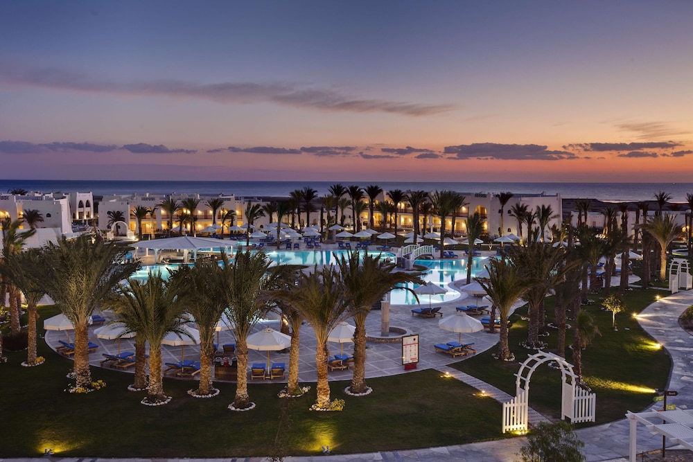 Hilton Marsa Alam Nubian Resort — Swimming pool in Marsa Alam, Red Sea