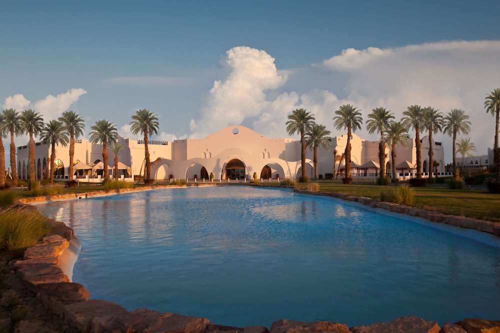 Hilton Marsa Alam Nubian Resort — Hotel building in Marsa Alam, Red Sea