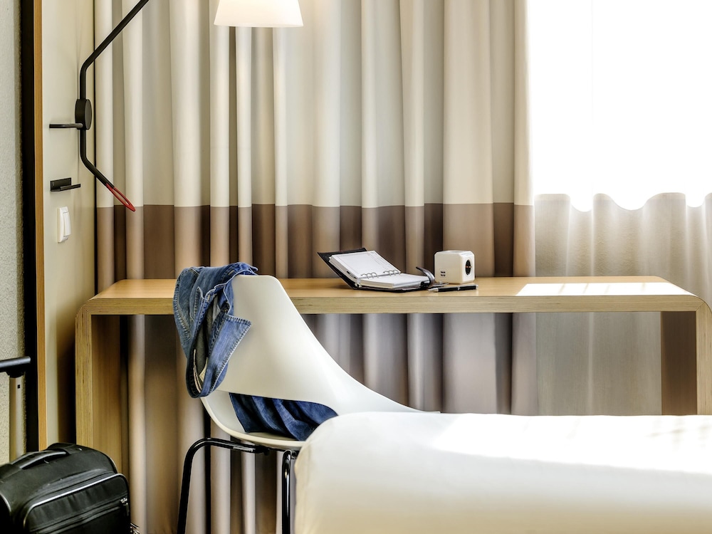 ibis Berlin Mitte — Hotel rooms in Berlin, Berlin