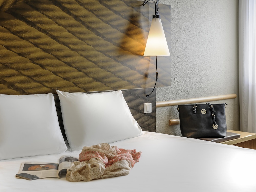 ibis Berlin Mitte — Hotel rooms in Berlin, Berlin
