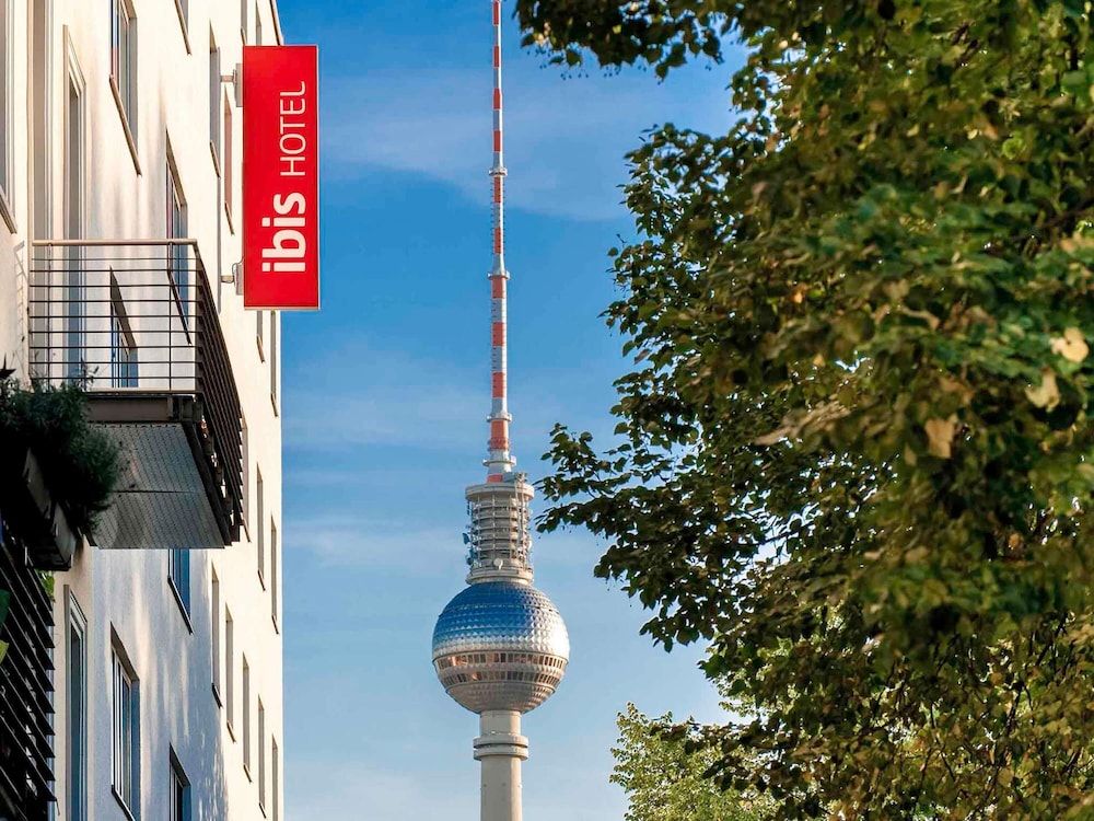 ibis Berlin Mitte image