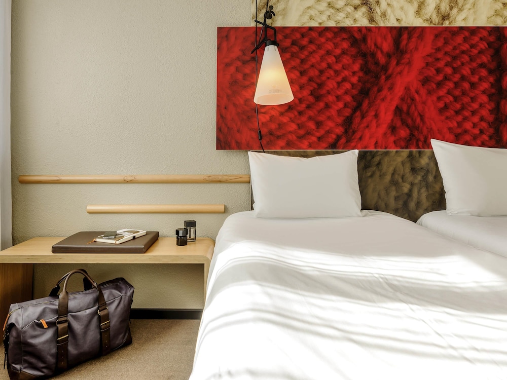 ibis Berlin Mitte — Hotel rooms in Berlin, Berlin
