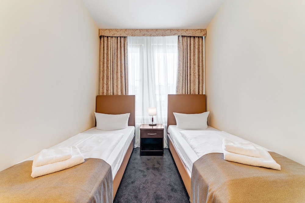 Upper Room Hotel Kurfurstendamm — Hotel rooms in Berlin, Berlin
