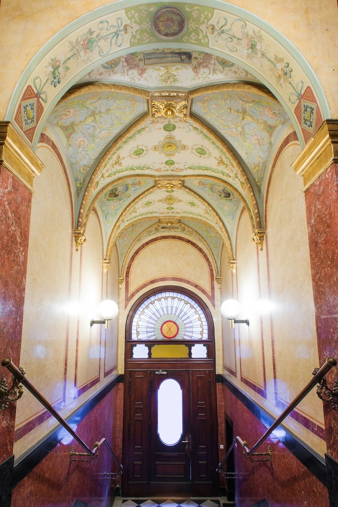 Upper Room Hotel Kurfurstendamm — Hotel building in Berlin, Berlin