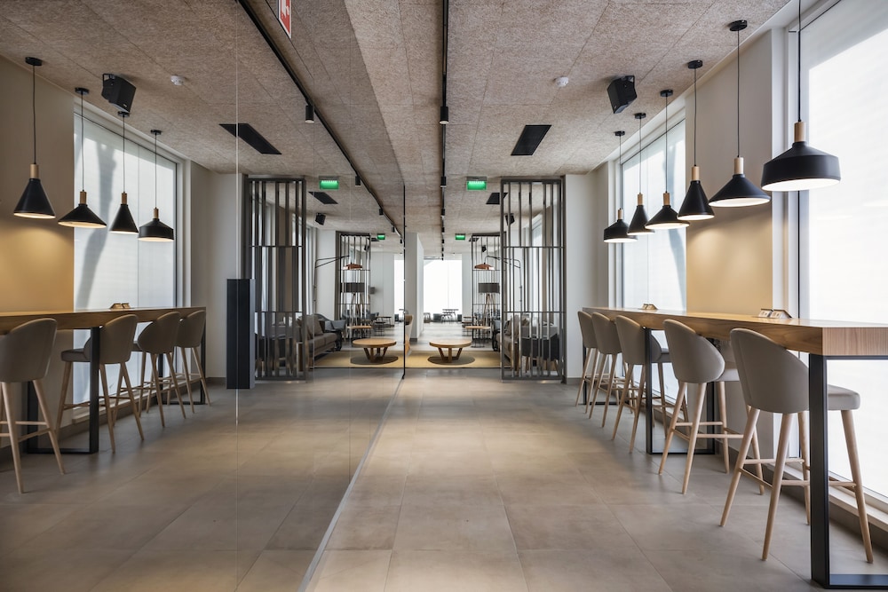 The Patio Suite Hotel — Restaurant & bars in Albufeira, Faro