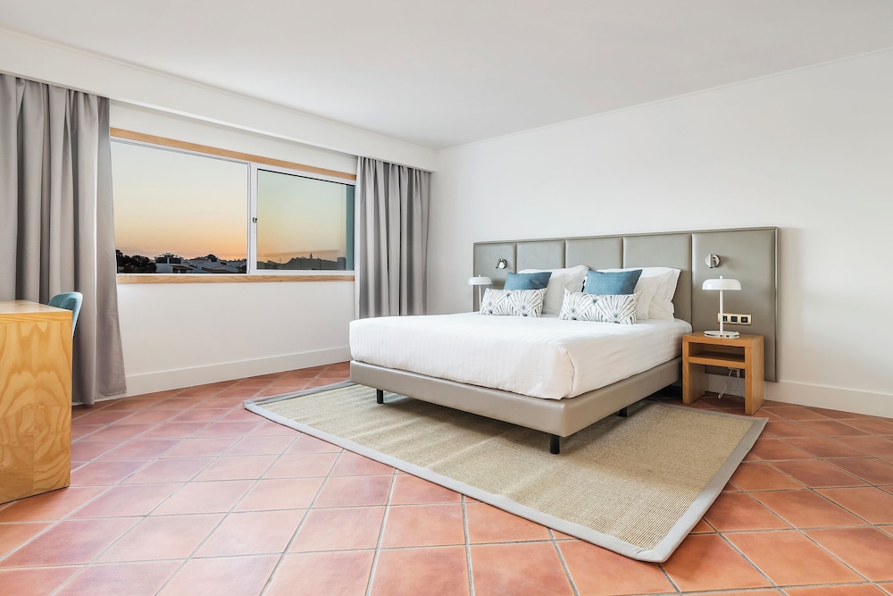 The Patio Suite Hotel — Hotel rooms in Albufeira, Faro
