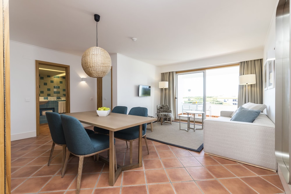 The Patio Suite Hotel — Hotel rooms in Albufeira, Faro