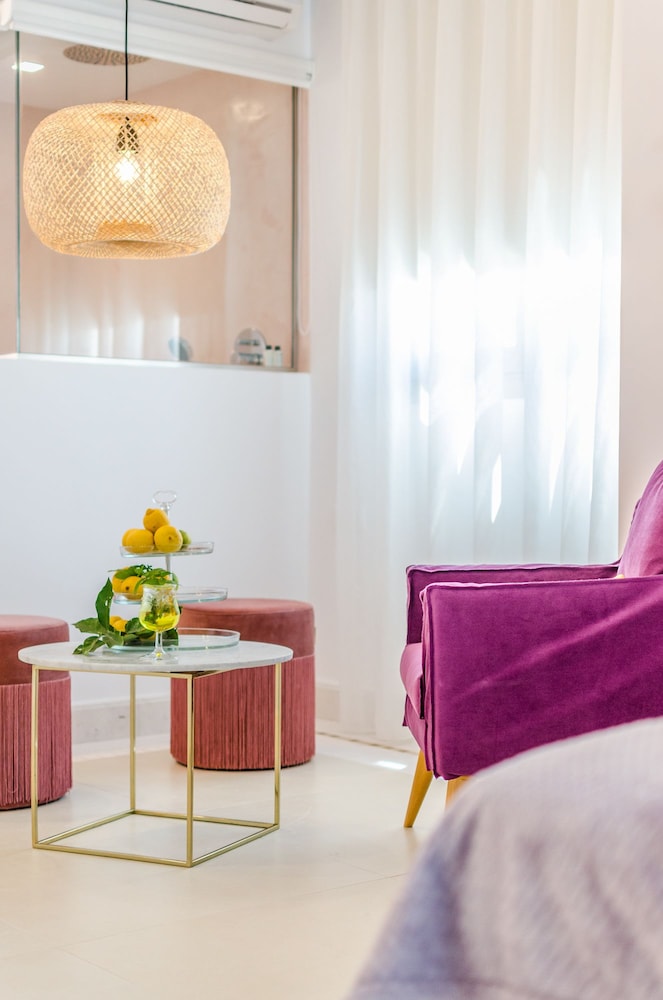 Malia Mare — Hotel rooms in Malia