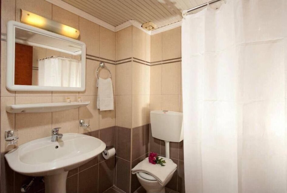 Malia Mare — Hotel rooms in Malia
