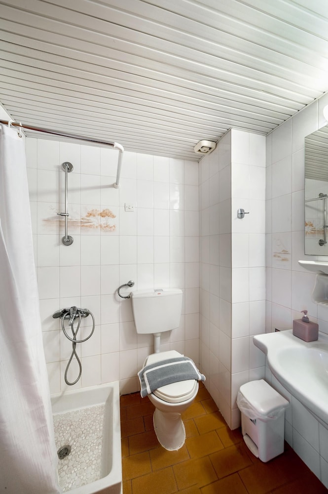 Malia Mare — Hotel rooms in Malia