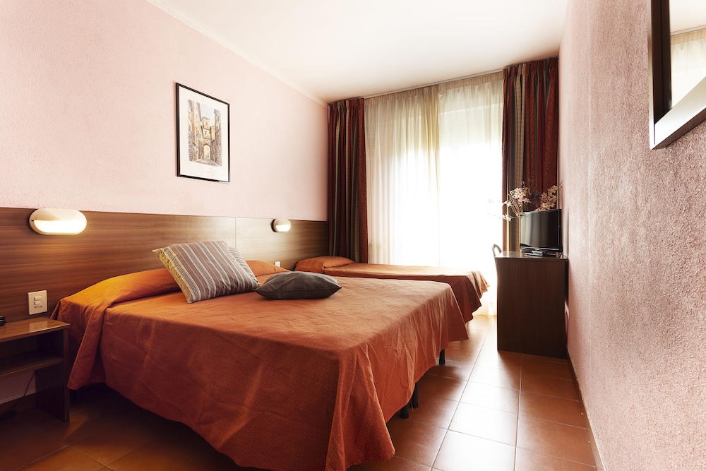 Hotel Corolle — Hotel rooms in Florence, Tuscany
