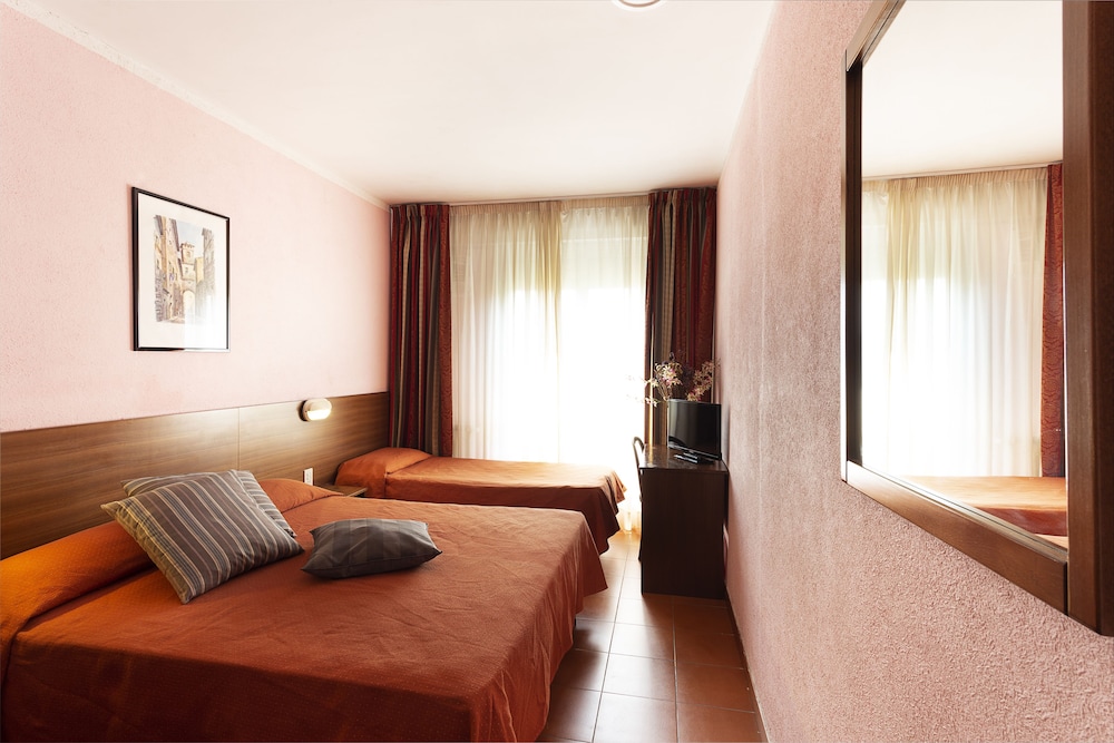 Hotel Corolle — Hotel rooms in Florence, Tuscany