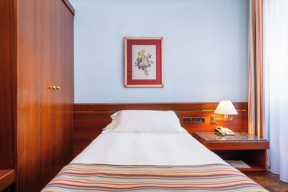 Hotel Crivi's - zdjęcie 4