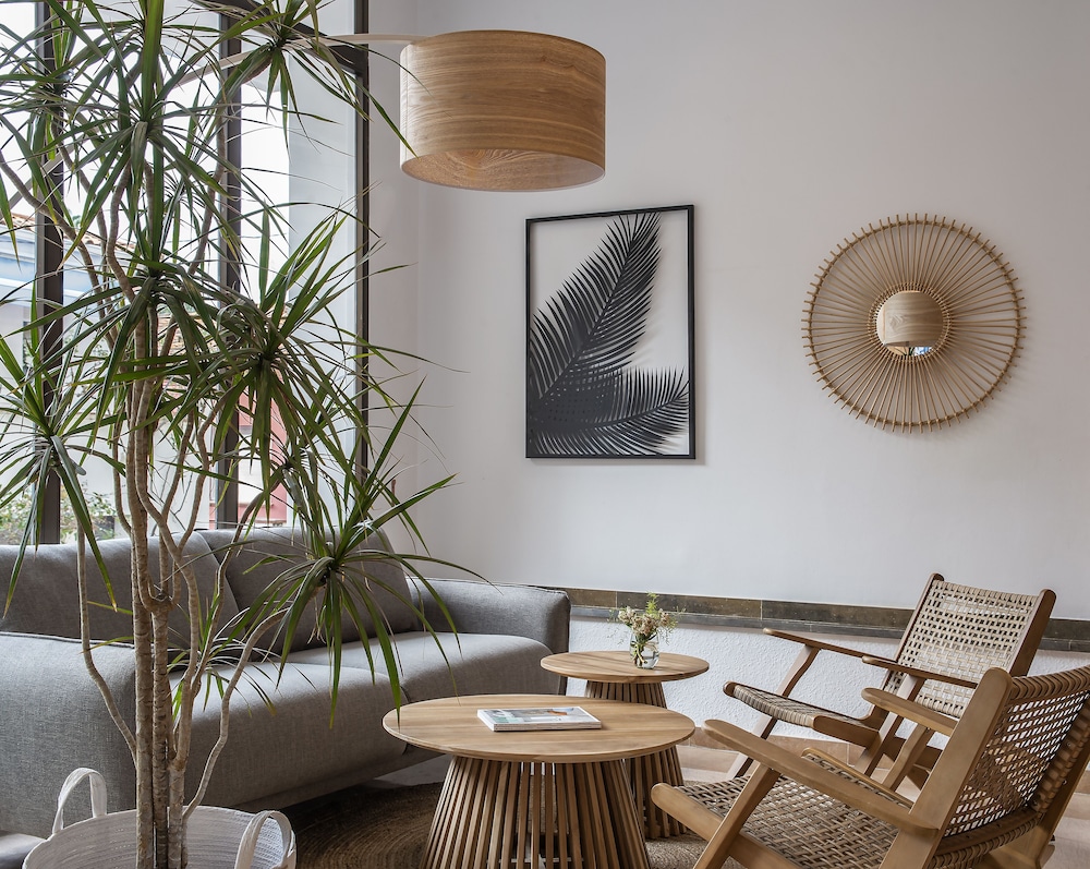 Hotel Lloret Santa Rosa by Pierre & Vacances — Hotel rooms in Lloret de Mar, Catalonia