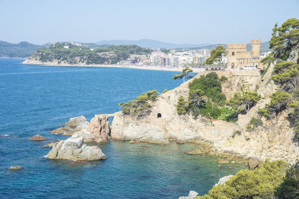 Hotel Lloret Santa Rosa by Pierre & Vacances — Attractions in the area in Lloret de Mar, Catalonia