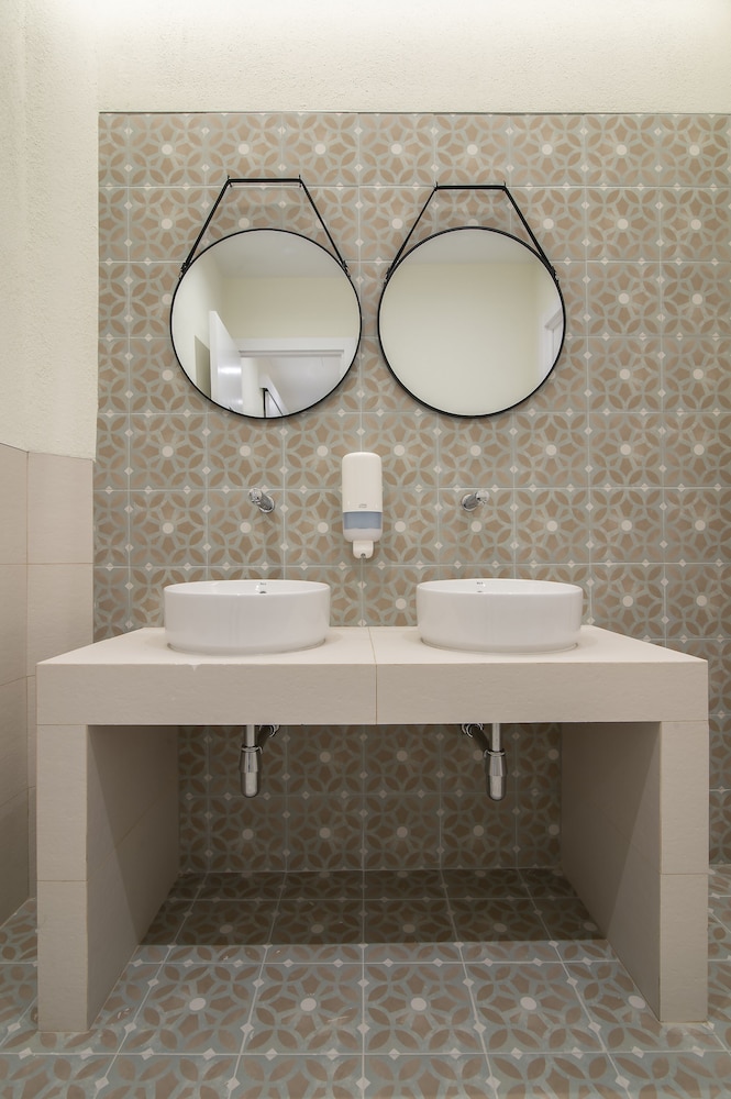 Hotel Lloret Santa Rosa by Pierre & Vacances — Hotel rooms in Lloret de Mar, Catalonia