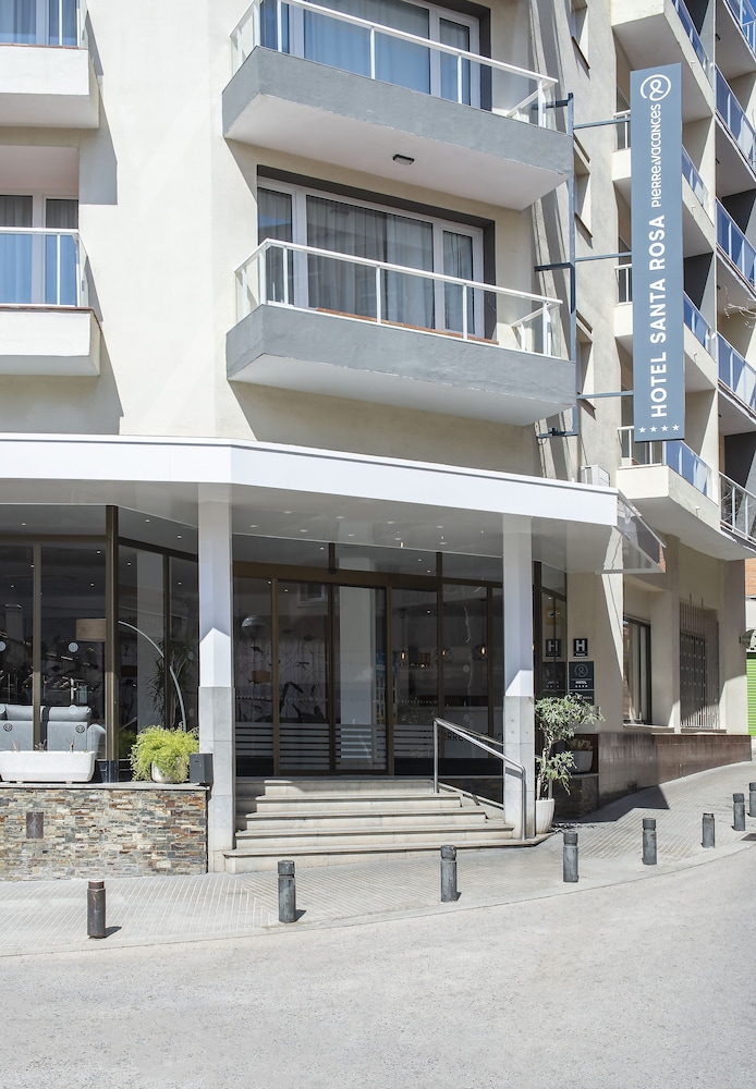 Hotel Lloret Santa Rosa by Pierre & Vacances — Hotel building in Lloret de Mar, Catalonia