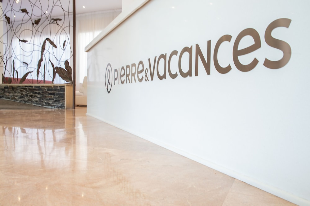 Hotel Lloret Santa Rosa by Pierre & Vacances — Hotel building in Lloret de Mar, Catalonia