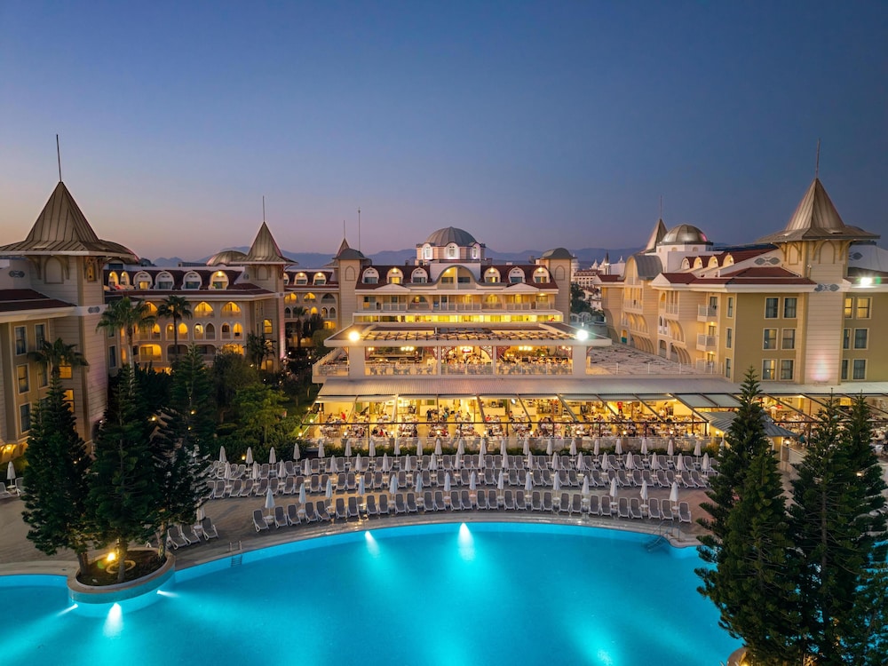 Side Star Resort - Ultra All Inclusive — Hotel building in Side