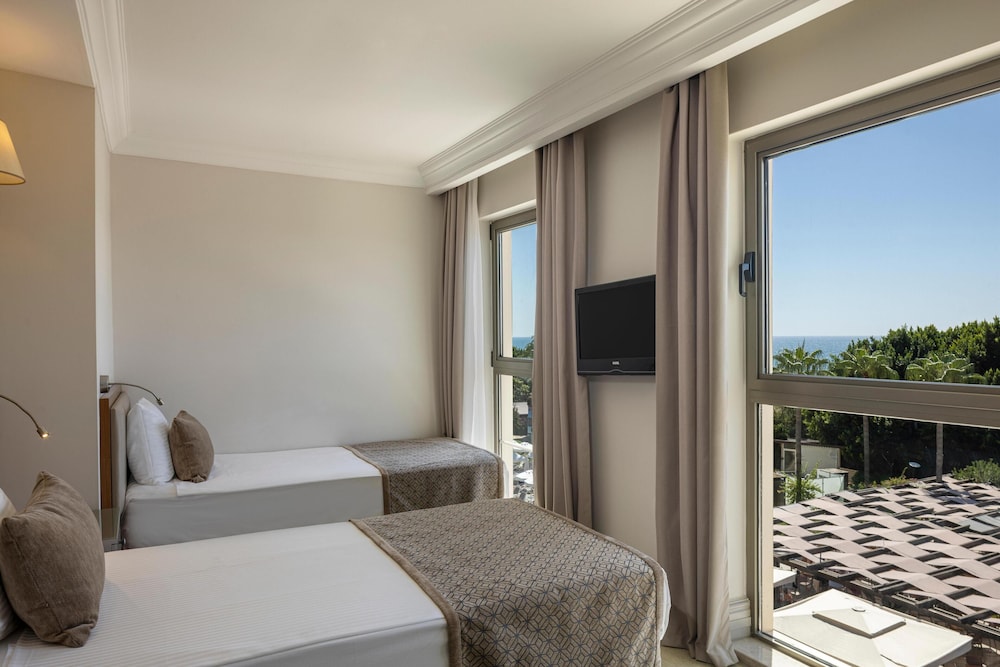 Side Star Resort - Ultra All Inclusive — Hotel rooms in Side