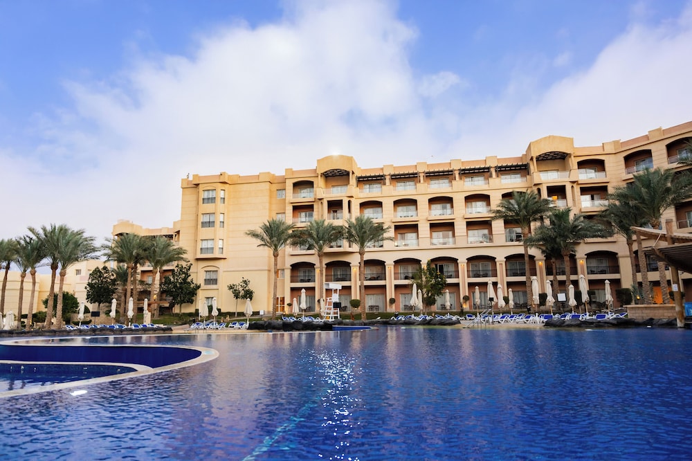 Tropitel Sahl Hasheesh Resort — Hotel building in Sahl Hasheesh, Red Sea