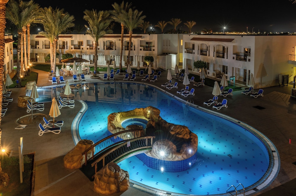 Xperience St. George Homestay — Swimming pool in Sharm El Sheikh, Red Sea