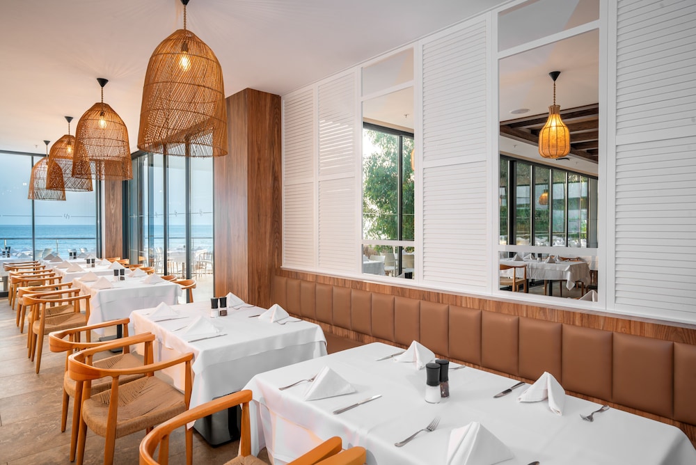 Yalihan Aspendos - All inclusive — Restaurant & bars in Avsallar