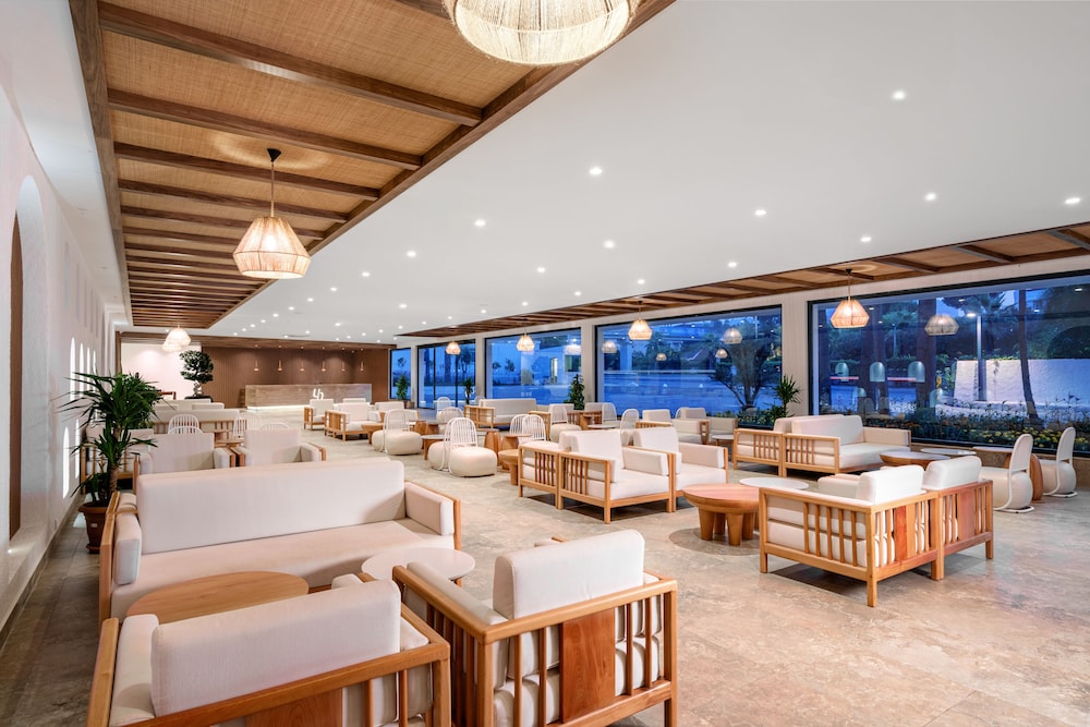 Yalihan Aspendos - All inclusive — Hotel building in Avsallar
