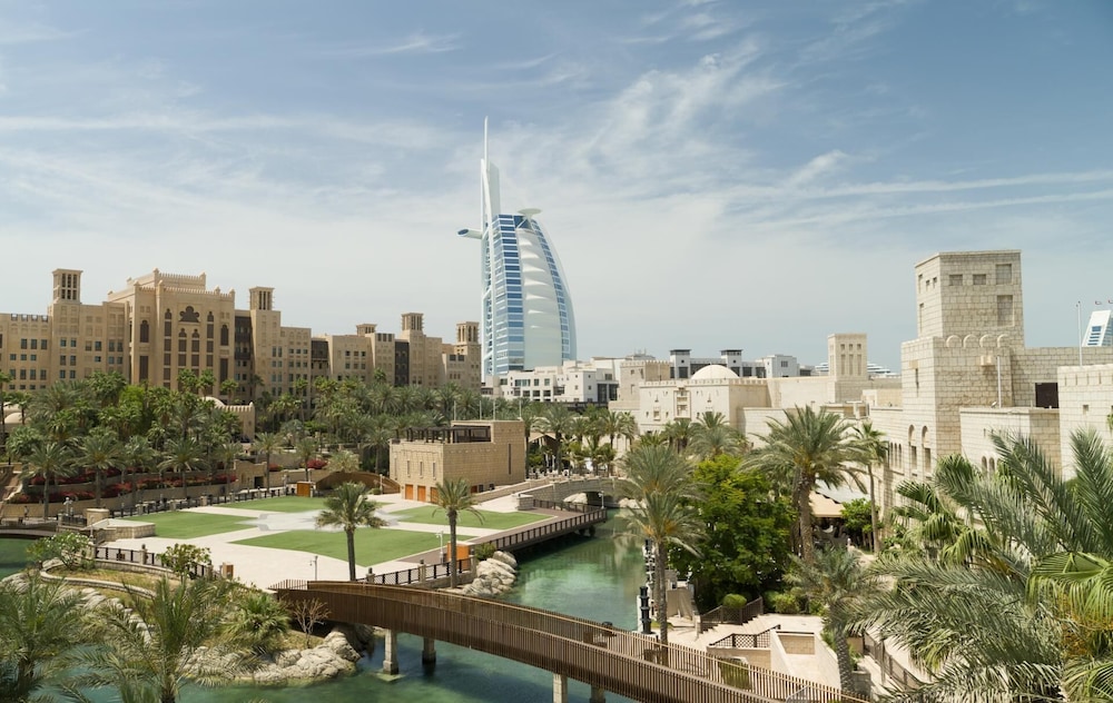 Jumeirah Al Qasr Dubai — Shared spaces in Dubai