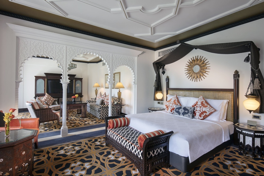 Jumeirah Al Qasr Dubai — Rooms in Dubai