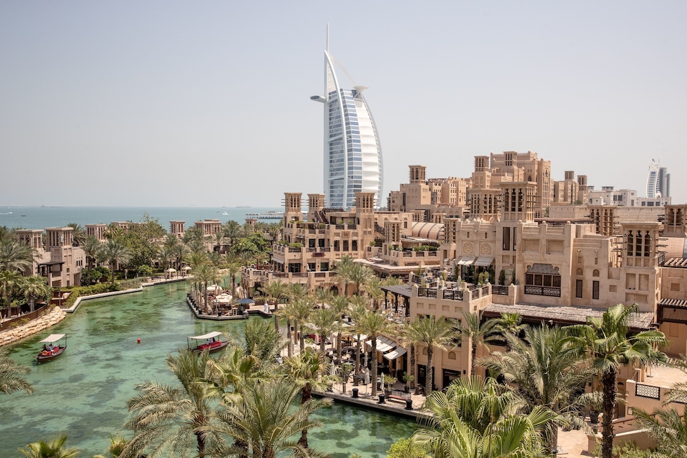 Jumeirah Al Qasr Dubai — Main photo in Dubai