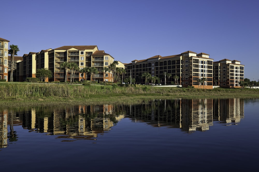 Westgate Lakes Resort & Spa Universal Studios Area — Hotel building in Orlando, Florida