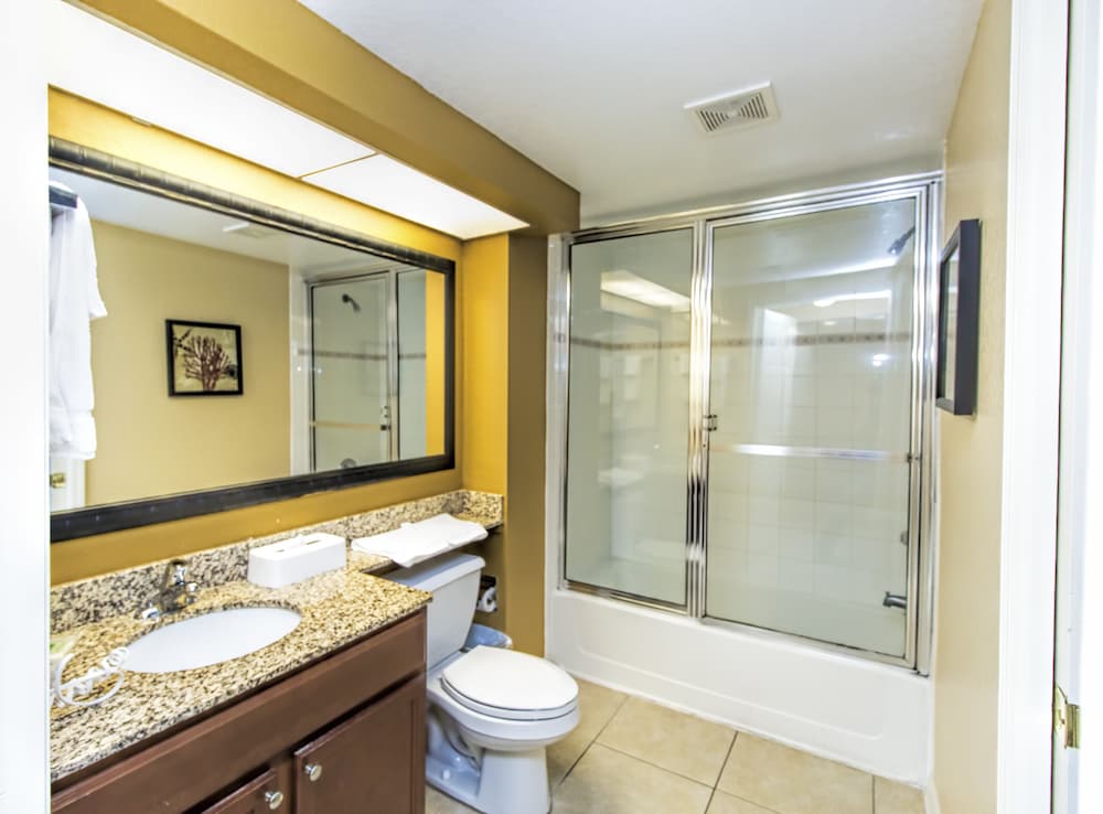 Westgate Lakes Resort & Spa Universal Studios Area — Hotel rooms in Orlando, Florida