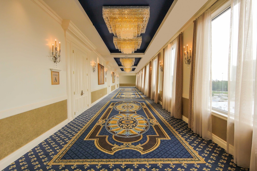 Westgate Lakes Resort & Spa Universal Studios Area — Hotel building in Orlando, Florida