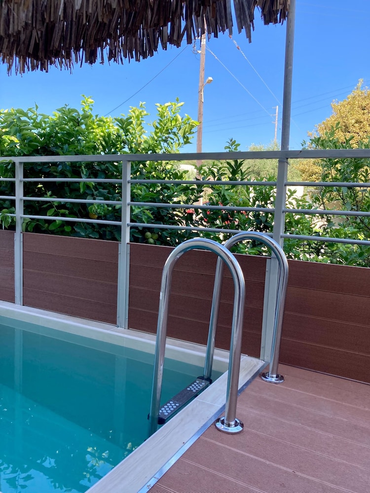 Azul Eco Hotel — Swimming pool in Rethymnon